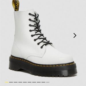 Jadon Smooth Leather Platform Doc Martens